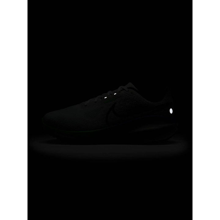 NIKE Vomero 17 Men's Running Shoes