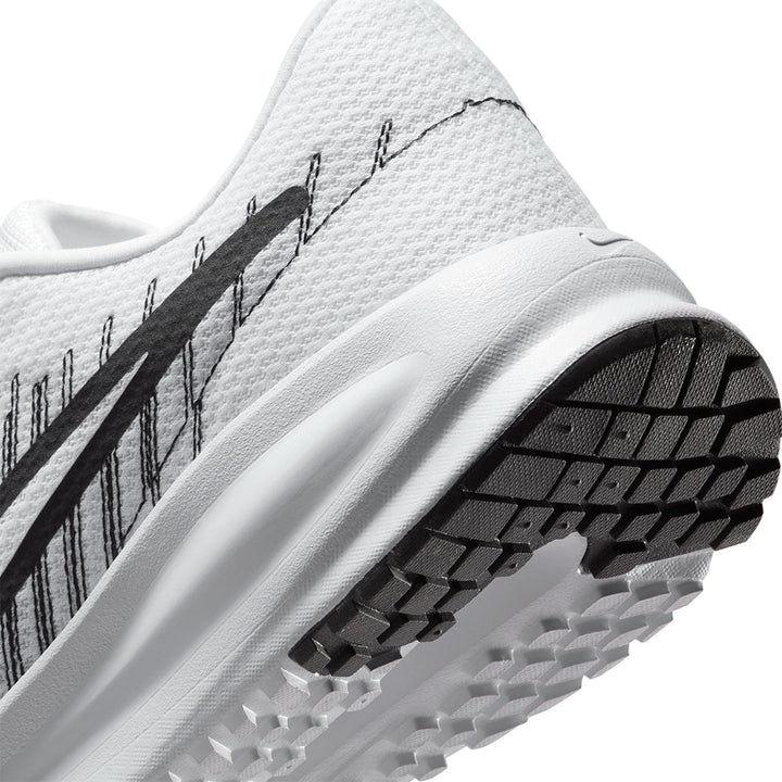 NIKE Run Defy Men's Running Shoes