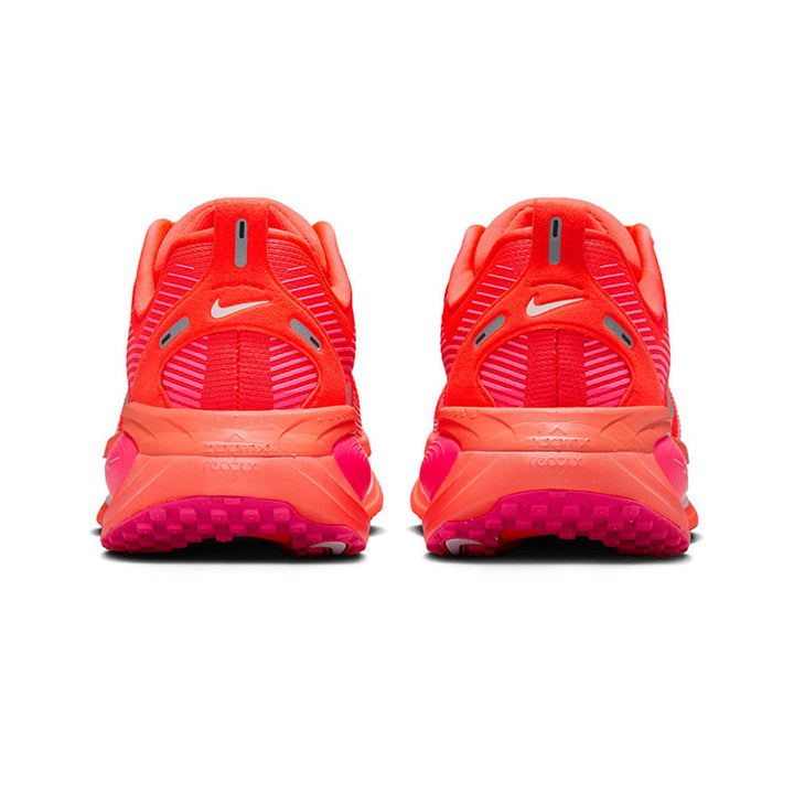 NIKE Vomero 18 Women's Running Shoes