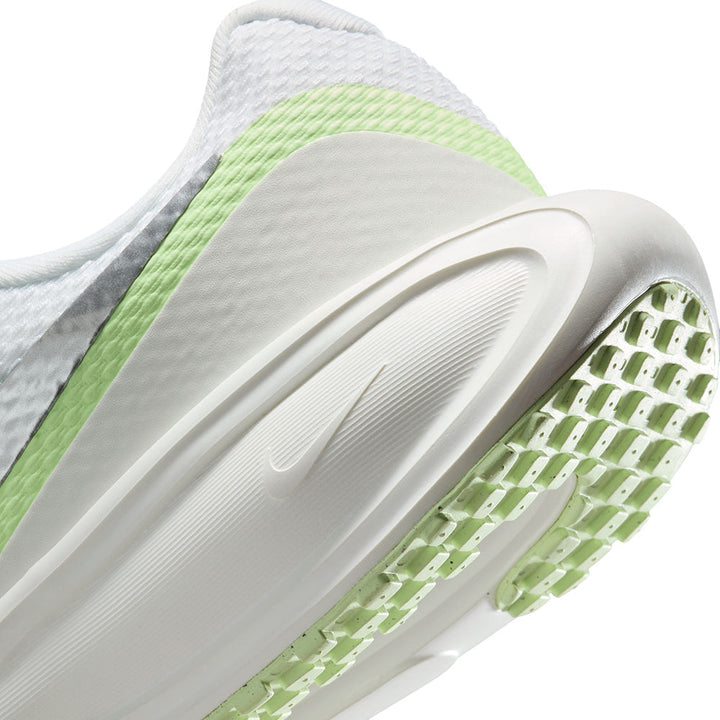 NIKE Revolution 8 Women's Running Shoes
