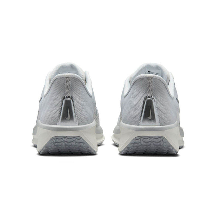 NIKE Quest 6 Women's Running Shoes