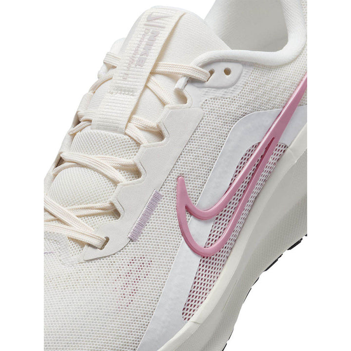 NIKE Downshifter 13 Women's Running Shoes