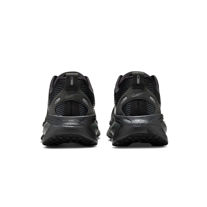 NIKE Vomero 18 Men's Running Shoes