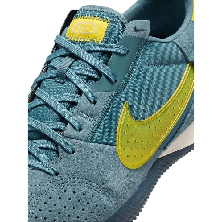 NIKE Streetgato Men's Futsal Shoes