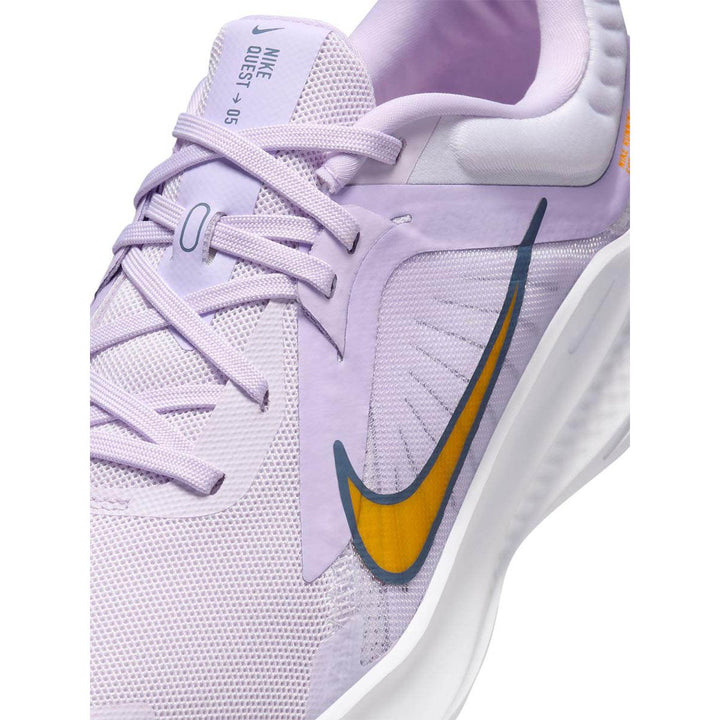 NIKE Quest 5 Women's Running Shoes