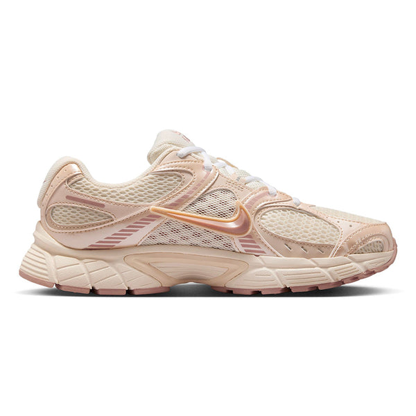 NIKE V5 RNR Women's Casual Shoes