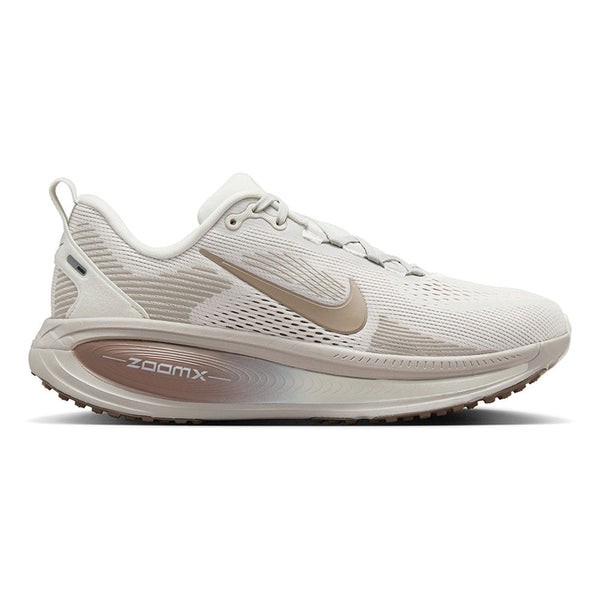 NIKE Vomero 18 Women's Running Shoes