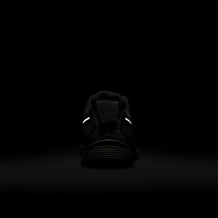 NIKE V5 RNR Men's Casual Shoes