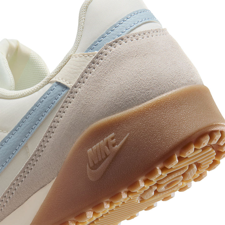 NIKE Terra Manta Suede Women's Casual Shoes