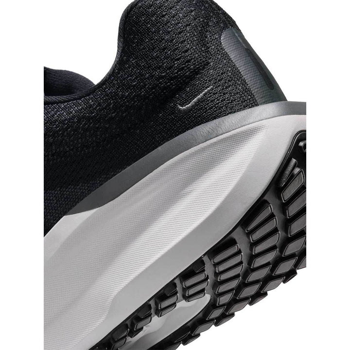 NIKE Winflo 11 Women's Running Shoes