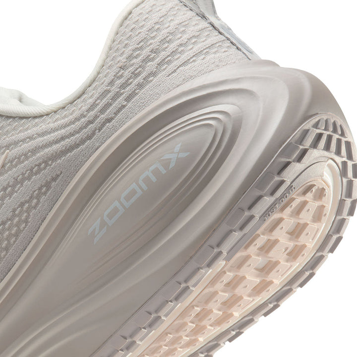 NIKE Vomero Plus Men's Running Shoes