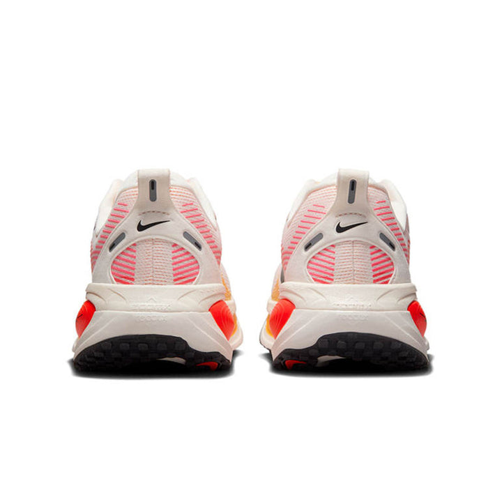 NIKE Vomero 18 Women's Running Shoes