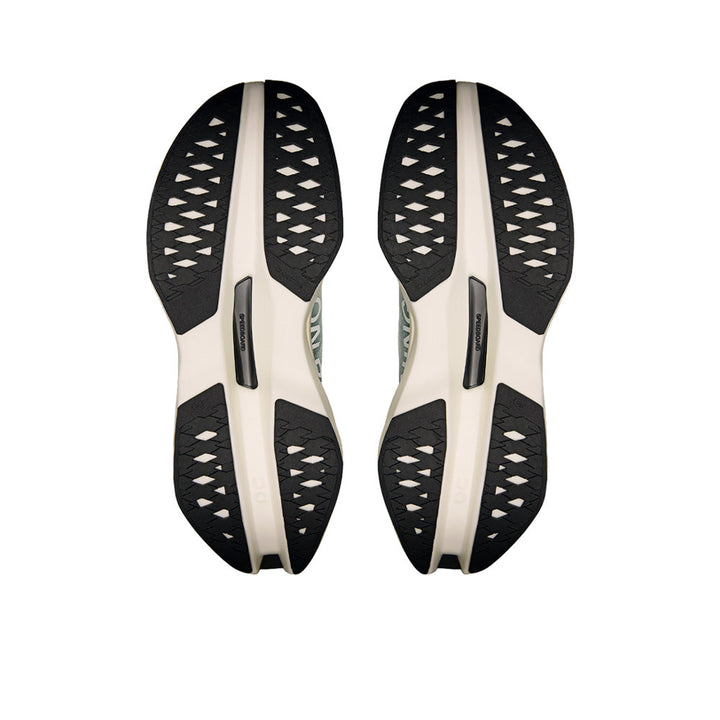 ON RUNNING Cloudboom Max Women's Running Shoes