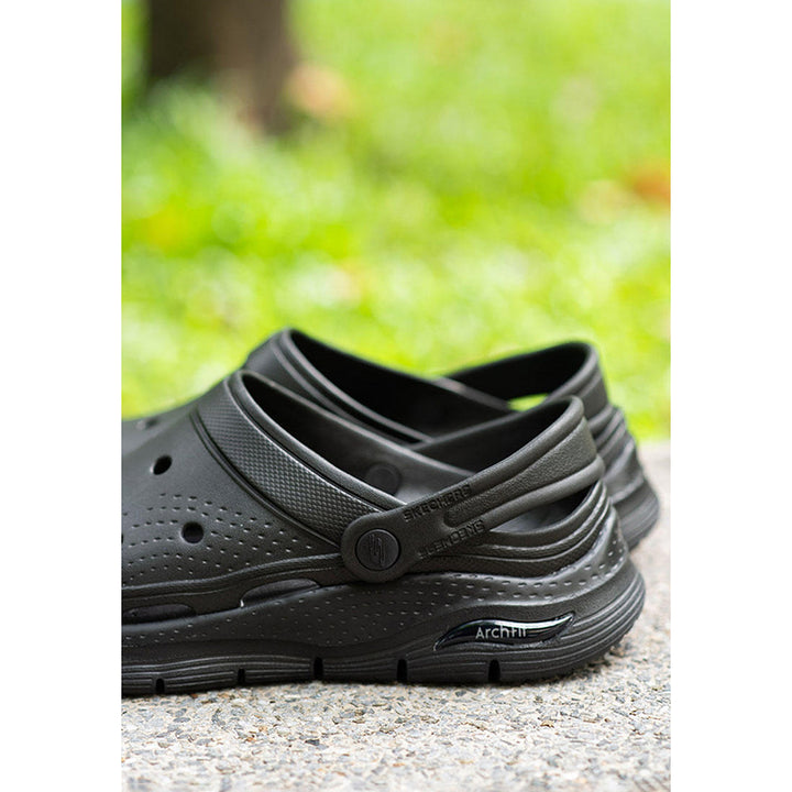SKECHERS Foamies: Arch Fit® - Valiant Men's Sandals